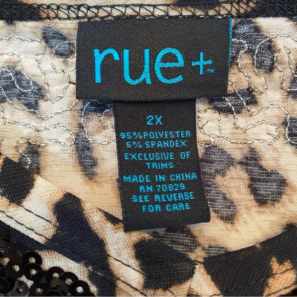 ✨rue 21+ animal print sequin detail top✨ - Picture 4 of 4